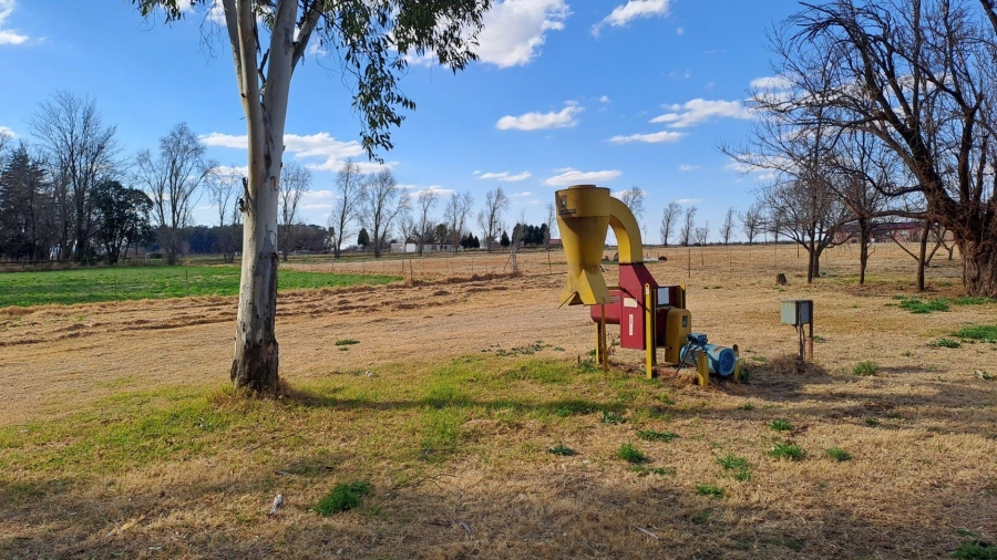 8 Bedroom Property for Sale in Potchefstroom Rural North West